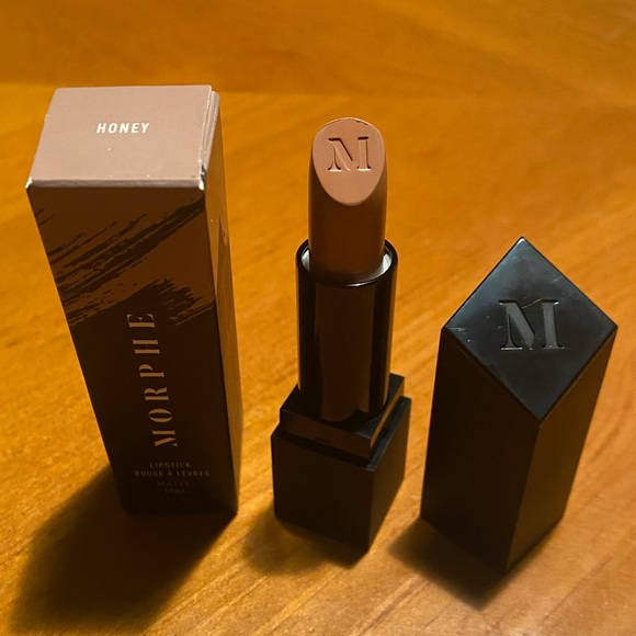 Morphe Matte Lipstick Honey 👄 - Picture 4 of 14